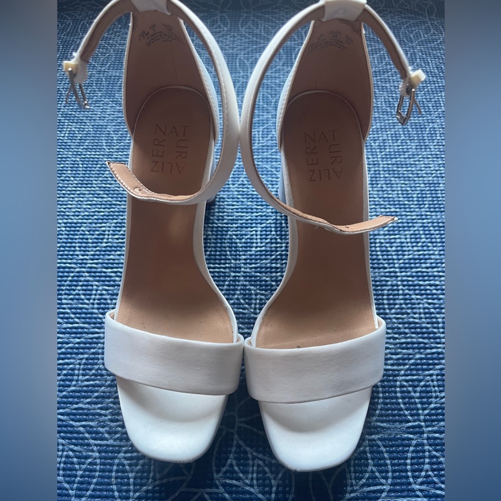 Naturalizers Joy Dress Shoe, Size 7.5